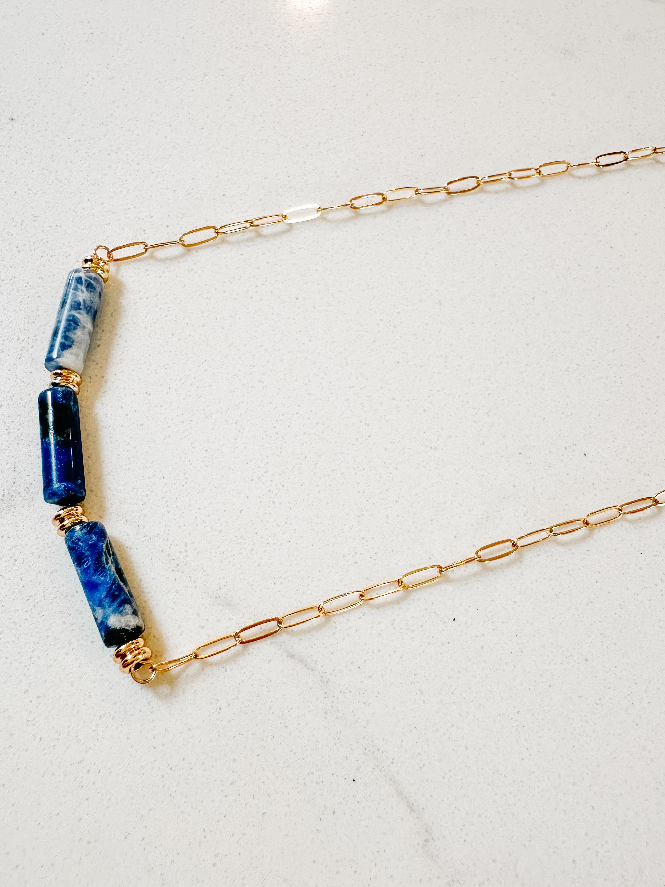 Drifting Necklace