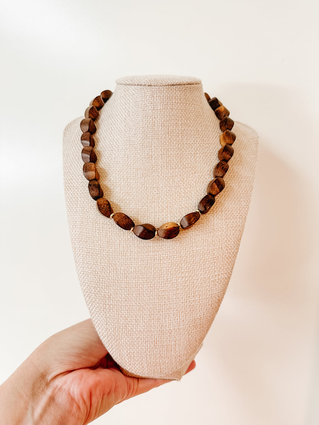 Knots Necklace