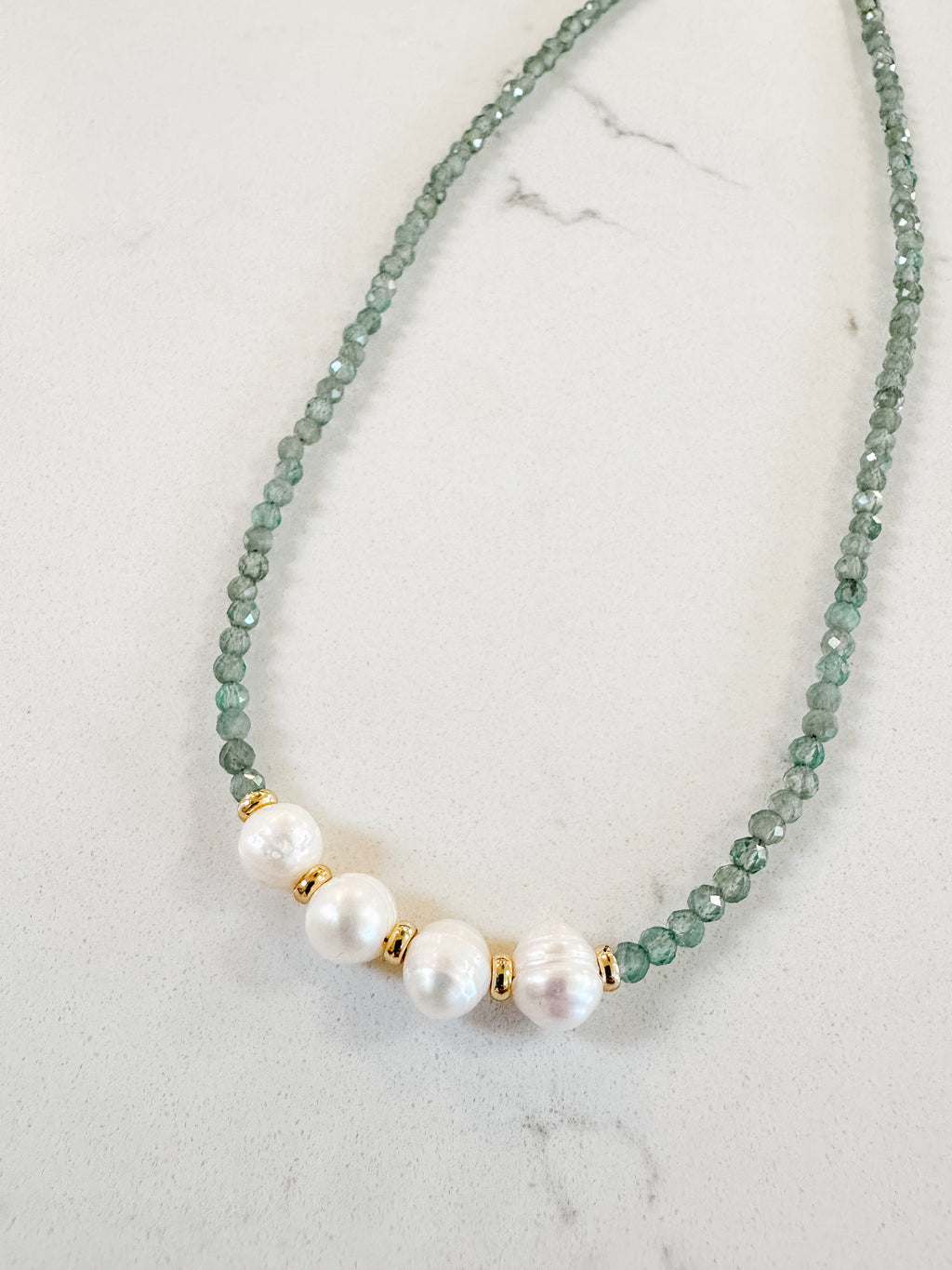 Pearly Days Necklace